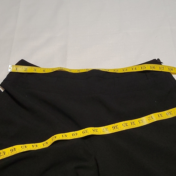 Larry Levine stretch black straight leg dress pants size 14 - Picture 4 of 8